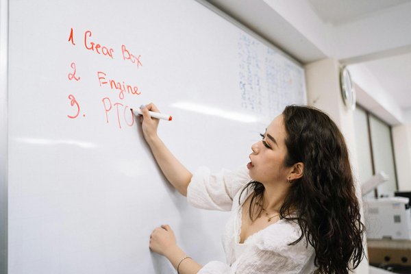 Comment choisir un aspirateur injecteur extracteur haute puissance pour un nettoyage optimal